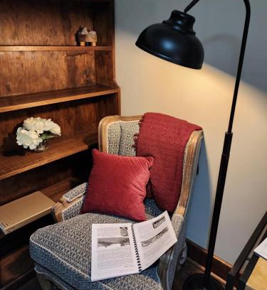 South Hobart Villa | Bowen Toft House- South Hobart, home from home