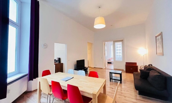 Mitte Apartment | Brücken Deluxe 1 - 4