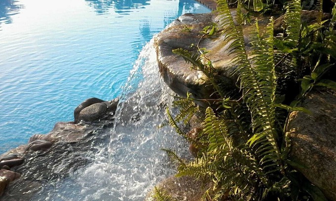 Balneario Praia do Pernambuco House | Italian Villa – Pool, Garden, Leisure and Comfort 8 minutes from the beach in Guarujá