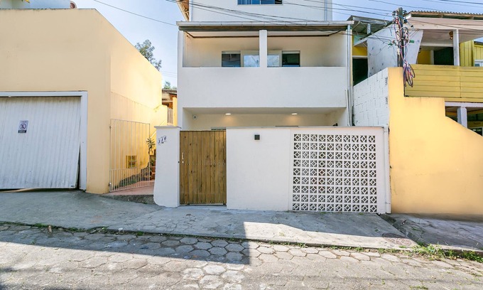 Lagoa da Conceicao Apartment | Modern and Cozy Studio in the Center of Lagoa