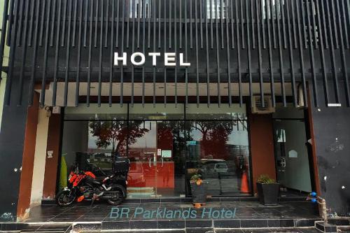 Pelabuhan Klang Hotel | BR Parklands Hotel