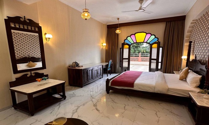 Sonkach Hotel | BR Resort & Club