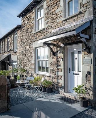 Bowness-on-Windermere House | Bracken House