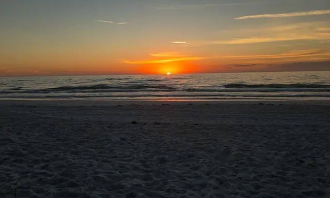 Bayshore Gardens House | BRADENTON! SUPERCHARGE YOUR FUN! ENJOY,ENJOY!