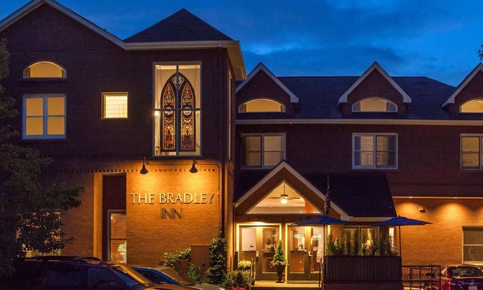 Central Boulder Bed & Breakfast | Bradley Boulder Inn