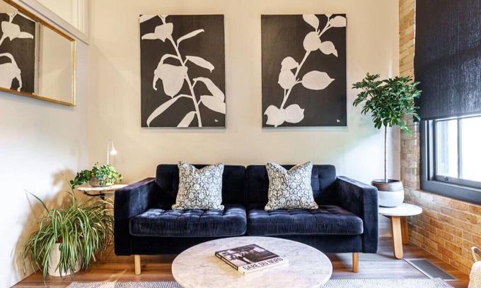Stratford Apartment | Bradshaw Lofts: The Storyteller