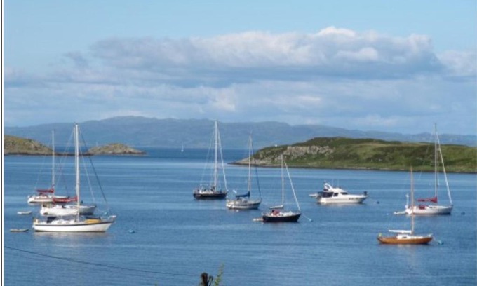 Isle of Jura House | Braeside Craighouse Jura