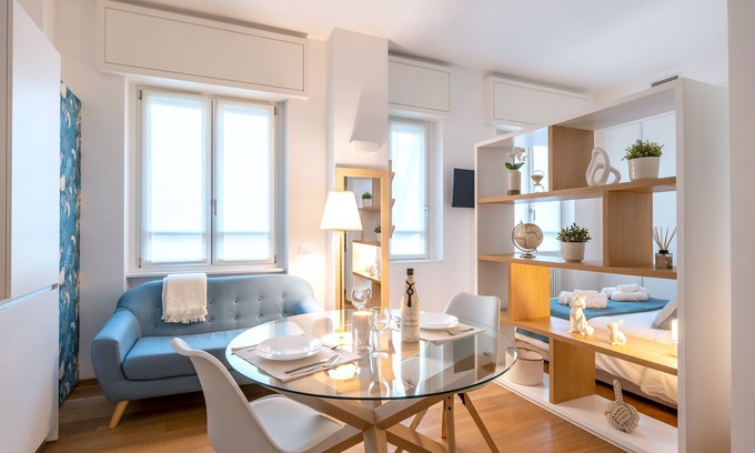 Porta Tenaglia Apartment | Bramante Design Suite | A few steps from Duomo