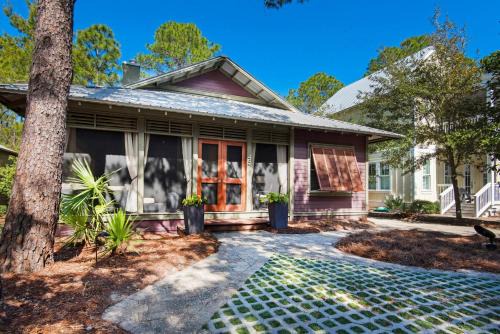 Hammocks of Seagrove House | Bramble Cottage
