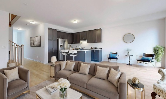 Stouffville House | Brand new townhome in 1800 sqft. With fully furnished 3 bedrooms 3 washrooms.