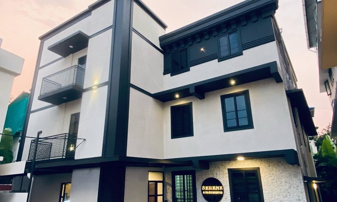 Kochi Apartment | Brand new 2-bedroom apartment close to Lulu mall, with AC, WiFi and free parking
