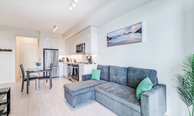 Humber Bay Apartment | Brand New, 2 Beds Toronto Apt