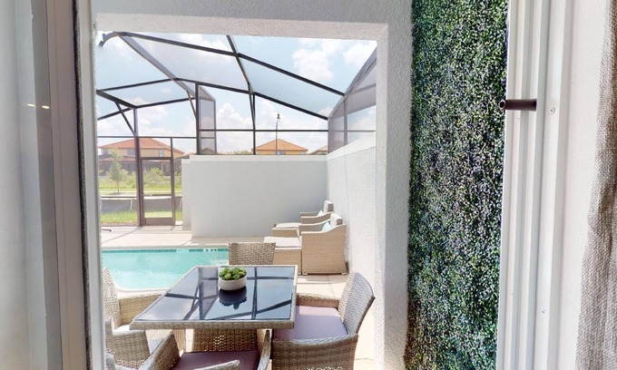 Campbell House | Brand New - 5 Bed /4 Bath Home