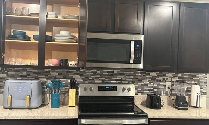 Wimauma House | Brand New 5-Bed House in riverview FL