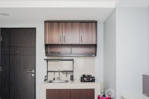 Ciputat Apartment | Brand New and Comfy Studio Baileys Apartment By Travelio