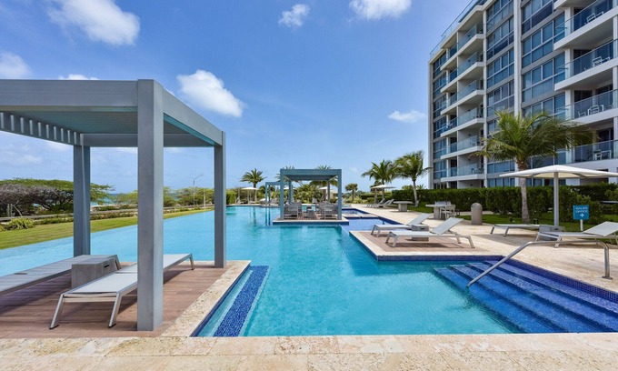 Palm Beach Apartment | Brand New Apartment, Panoramic Ocean Views