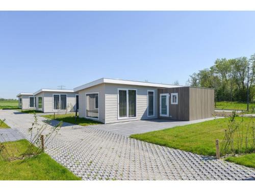 Heinkenszand Ski Chalet | Brand new chalets at 10 minutes from the Oosterschelde