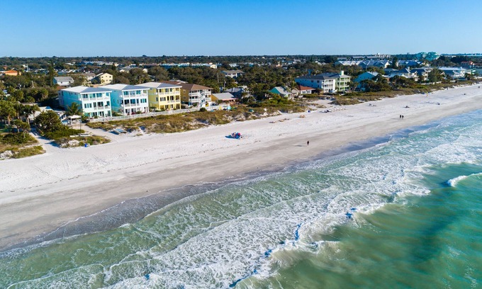 Indian Rocks Beach House | BRAND NEW CONSTRUCTION 6 BEDROOM, 4.5 BATHROOM DIRECT BEACHFRONT POOL HOME!