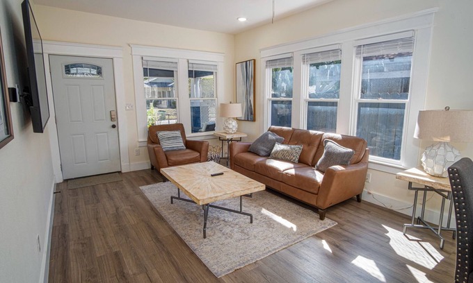 Denver Heights Villa | Brand New Craftsman 2br/2ba Home in Denver Heights