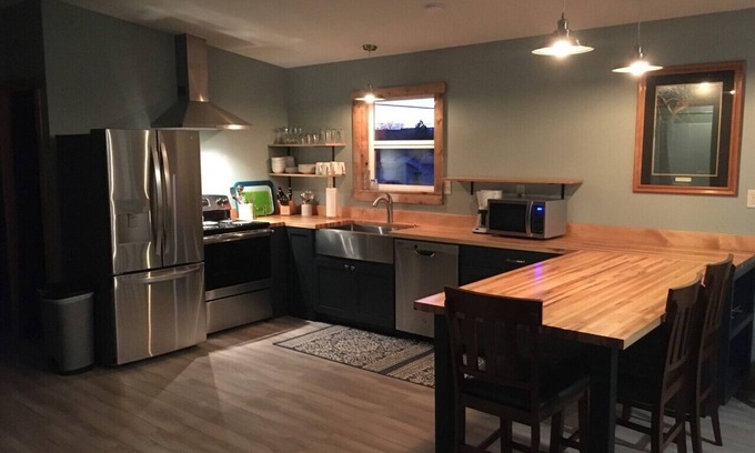 Fort Smith House | Brand new custom home close to fishing, boating, hunting, and Bighorn NRA