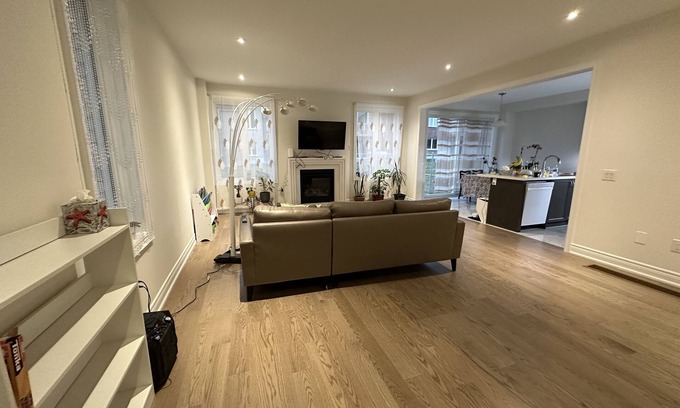East Gwillimbury House | Brand new entire spacious house