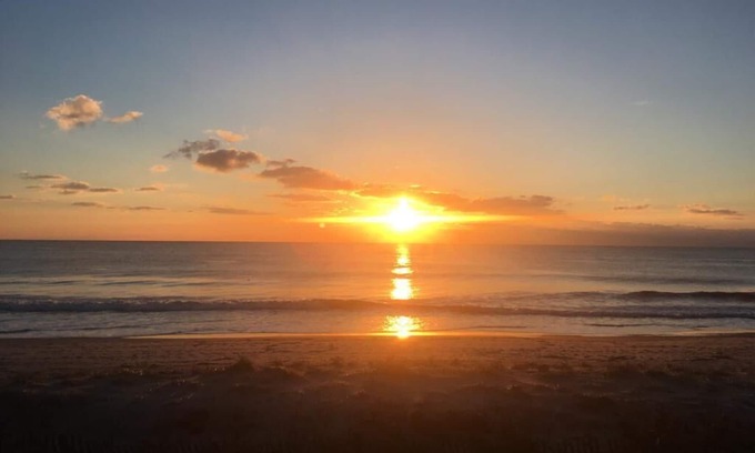 Sea Bright House | BRAND-NEW Family Beach House! 3 Minute Walk Away from the Beach!