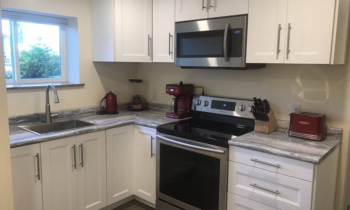 Kamloops House | Brand new furnished self contained suite
