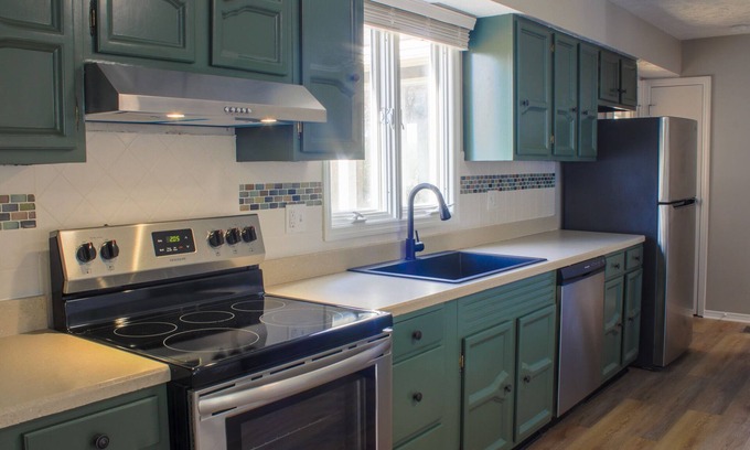 Westfield House | Brand New Grand Park Hideaway