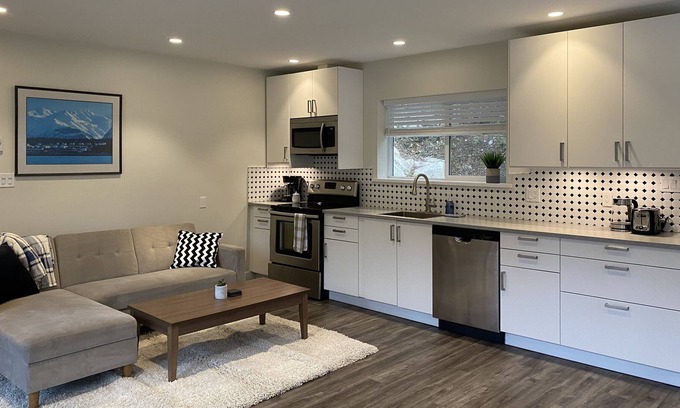 Halfmoon Bay Cabin | Brand New Halfmoon Bay Forest Escape