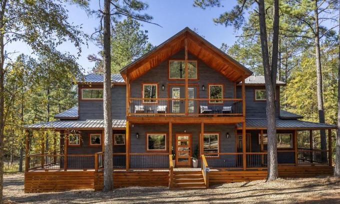 Pickens House | Brand New Hidden Haven Lodge 4 Bdrm,5 and half Bth, Huge outdoor area, Hot tub
