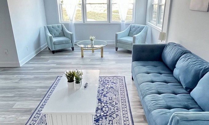 Highlands House | Brand new home by ferry, beach, shops, and trails