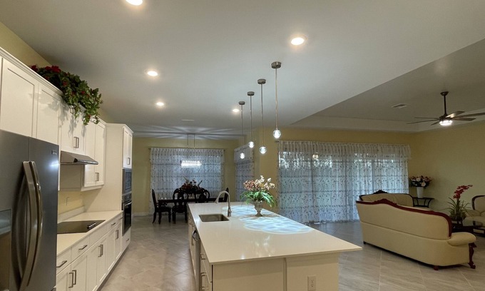 Gateway House | Brand-new, Huge, Beautiful Ranch Home - 3 Bed 3 Bath in Gated Community