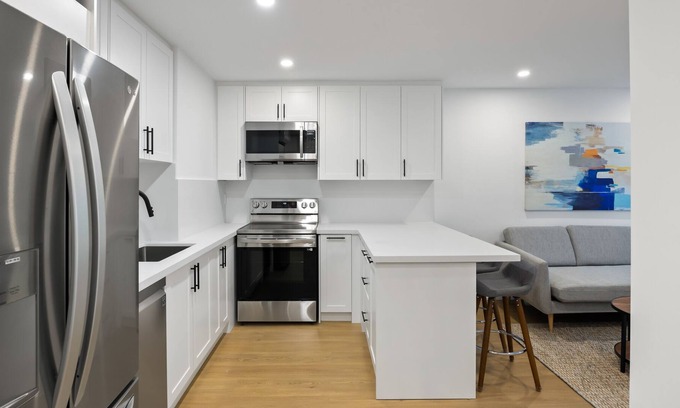 Forest Hill South Apartment | Brand New Modern 2 Bedroom Unit in the heart of Midtown