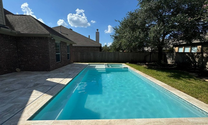 Spring House | Brand New Pool & SPA! 4-Bdr retreat in The Woodlands TX, Sleeps 10