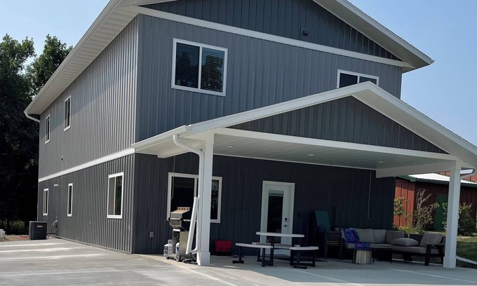 Lake City House | Brand new year-around lake cabin on Clear Lake!
