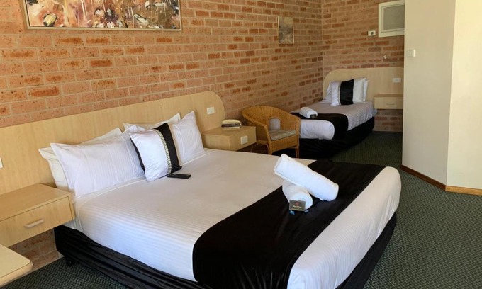 Branxton Hotel | Branxton House Motel