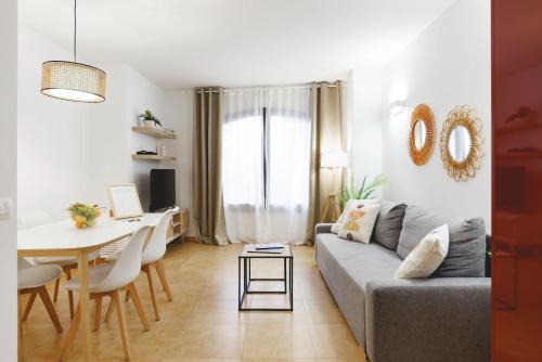 el Mercadal Apartment | Bravissimo Plaça Catalunya, 2-bedroom apartment with terrace