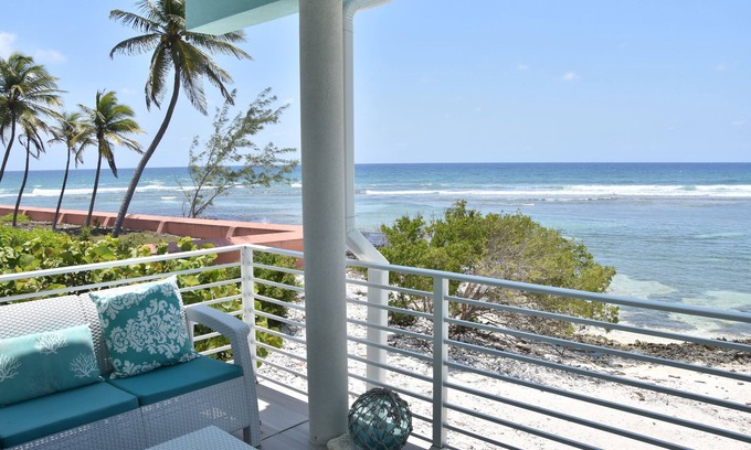 Bodden Town House | Breakers View Beach house perfect place to relax, unwind, sun, swim, snorkelntnn