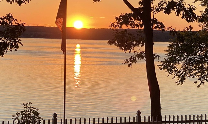 Teall Beach House | Breath taking lake view rental just minutes away from Seneca lake wineries!