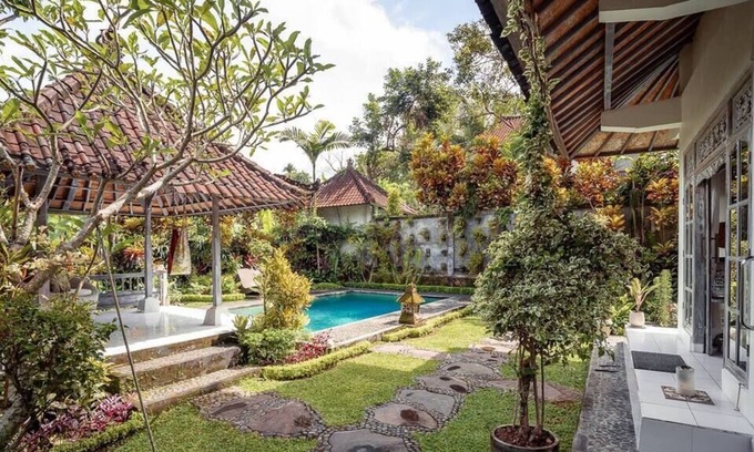 Penestanan Villa | BREATHE in @ Villa GAIA / PRIVATE Pool UBUD