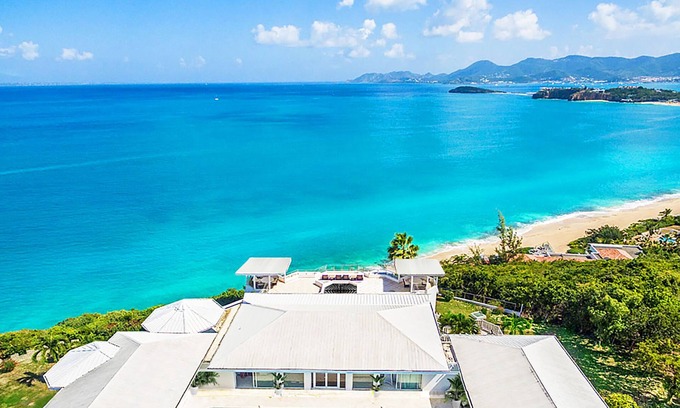 Les Terres Basses House | Breathtaking 180° views on the Caribbean sea. Cliff side & Private beach access