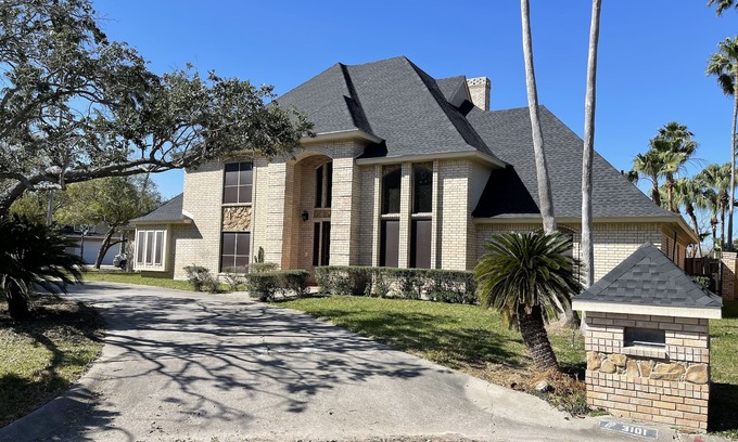 Harlingen House | Breathtaking, Lakefront, Pool, Private, big group, birds viewing