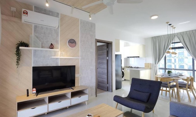 Gelang Patah Apartment | Breathtaking Seaview Vacation Home at Forest City