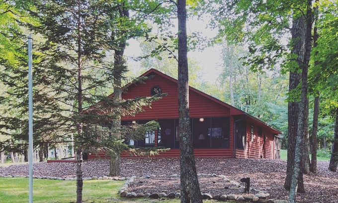 Crosby Cabin | Breathtaking "up north" lake cabin experience