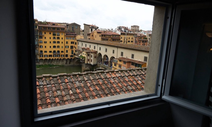 San Giovanni Apartment | Breathtaking view on Ponte Vecchio!