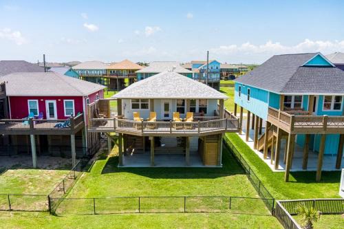 Crystal Beach House | Breeze Easy home