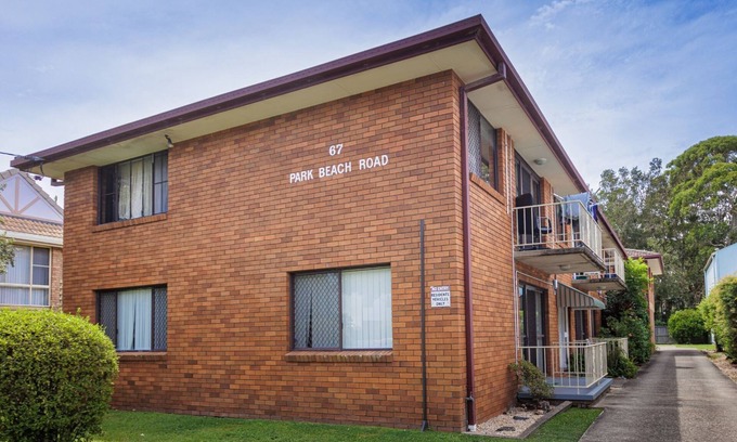 Coffs Harbour Apartment | Breeze on Park - 850m to Park Beach