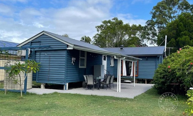 Bongaree House | Breezy Blue on Bribie