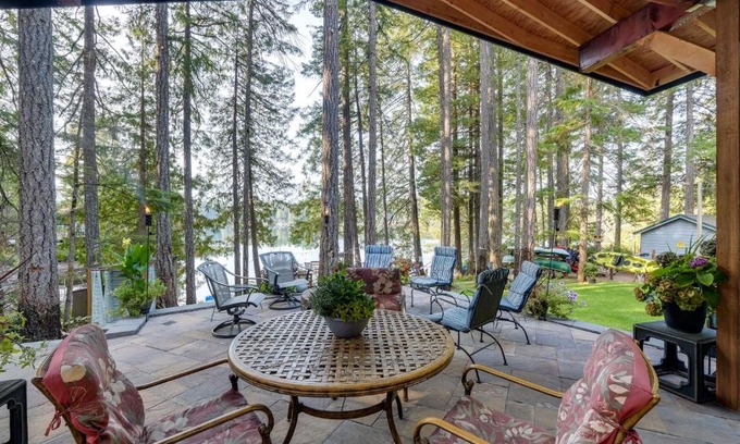 West Hills House | Bremerton Vacation Rental with Hot Tub and Lake Access