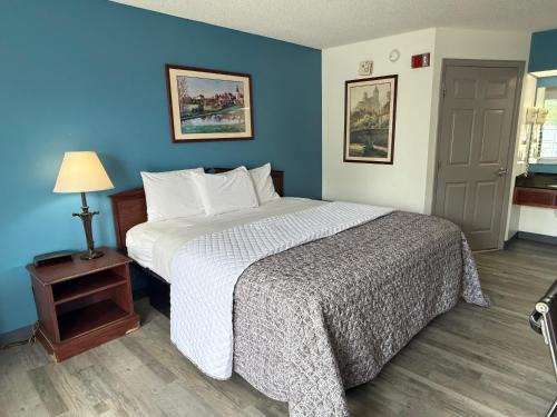 Roanoke Rapids Hotel | Brentwood Inn & Suites